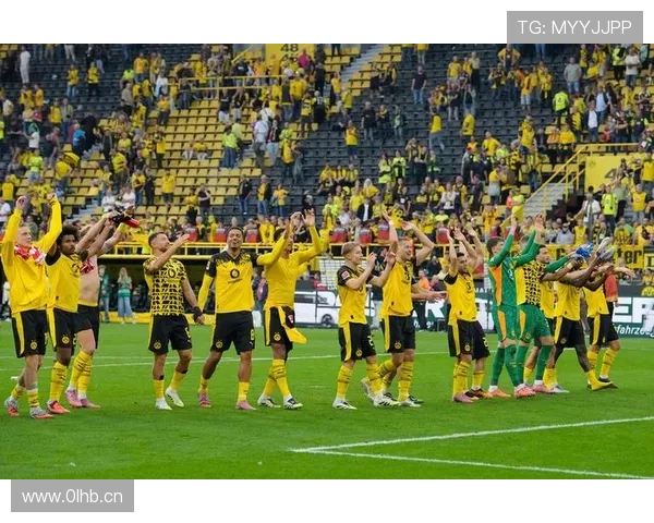 多特蒙德中场结构松散，节奏稳定性面临考验