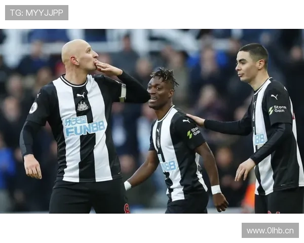 多特蒙德战术失衡与更衣室动荡问题持续,争冠形势已受显著影响 多特蒙德战术失衡与更衣室动荡问题持续,争冠形势已受显著影响