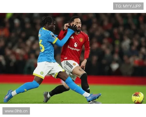 曼联高调豪砸亿元竟沦为豪门陨落预警,争冠压力下的战术失魂与金元梦碎的震撼真相! 曼联高调豪砸亿元竟沦为豪门陨落预警,争冠压力下的战术失魂与金元梦碎的震撼真相!